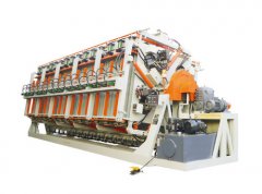 液壓拼板機在保養(yǎng)的時候需要注意哪些事項